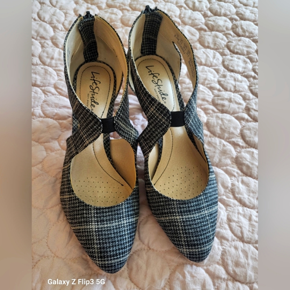 Women's  Life Stride 3 in. Heals